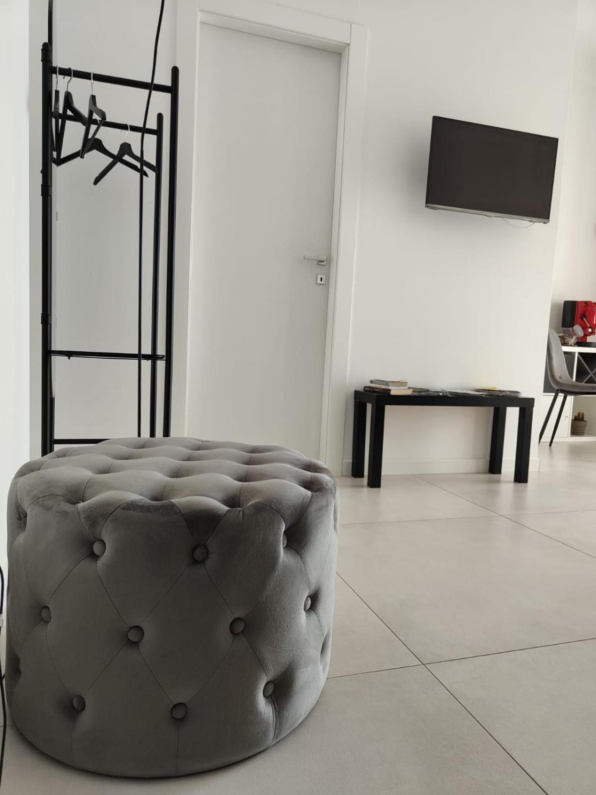 Oasi Al Centro Con Parcheggio Bed & Breakfast Salerno Exterior photo